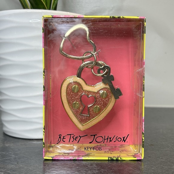 Betsey Johnson Accessories - Vtg Betsey Johnson Y2K‎ Pink Glitter Enamel Heart Lock Gold Tone Key Fob NEW